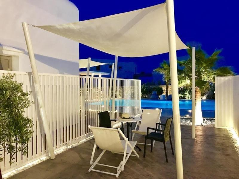 Queen Boutique Suites Mykonos Town Екстериор снимка