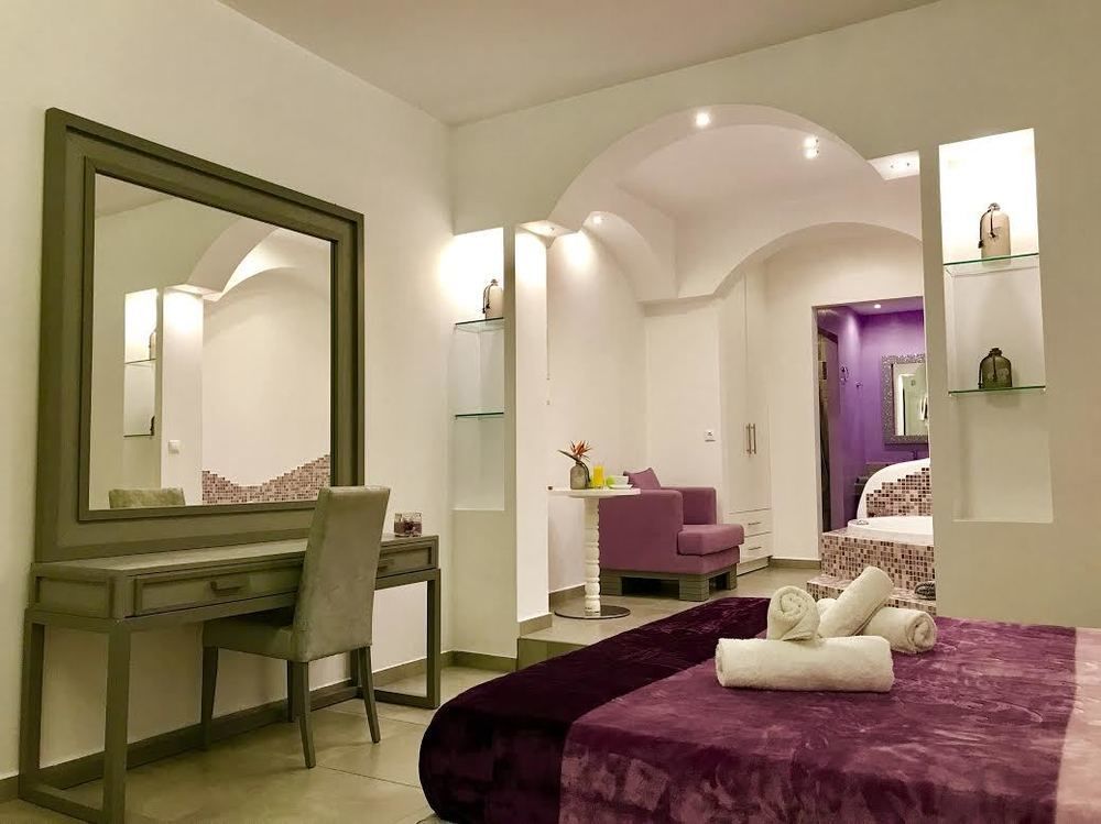 Queen Boutique Suites Mykonos Town Екстериор снимка