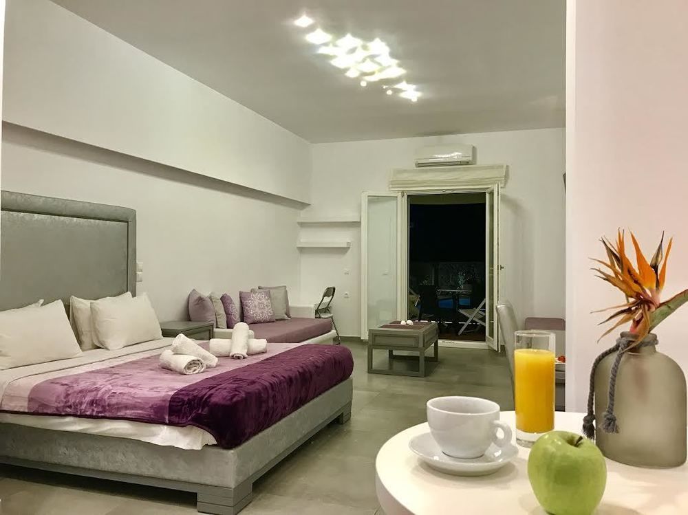 Queen Boutique Suites Mykonos Town Екстериор снимка