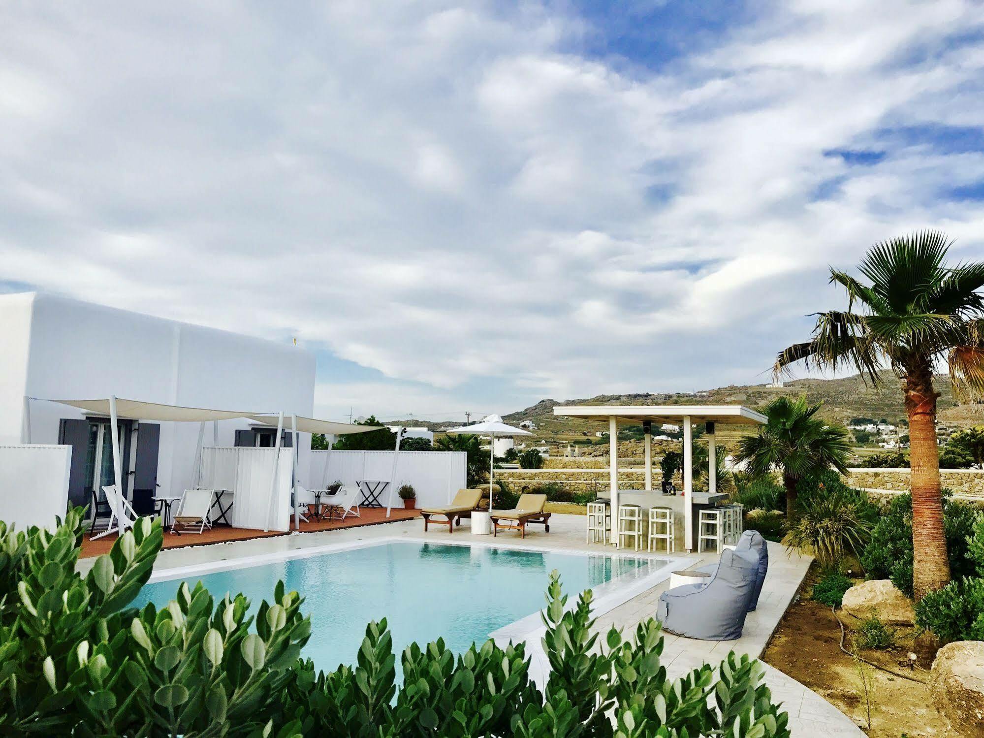 Queen Boutique Suites Mykonos Town Екстериор снимка