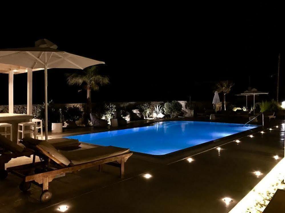 Queen Boutique Suites Mykonos Town Екстериор снимка
